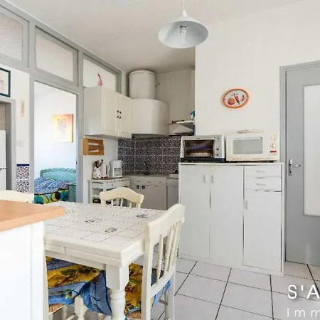 3 Pieces Climatise Au 1er Etage, Pres Du Marche A Marseillan-plage - Fr-1-326-659 * 马瑟伊兰