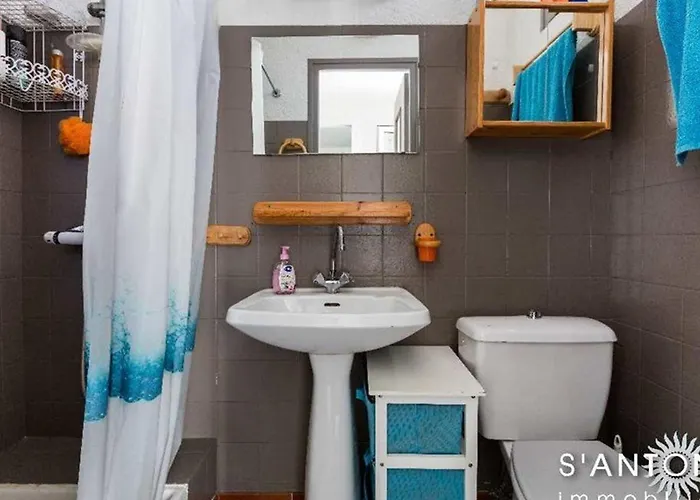 3 Pieces Climatise Au 1er Etage, Pres Du Marche A Marseillan-plage - Fr-1-326-659 Marseillan